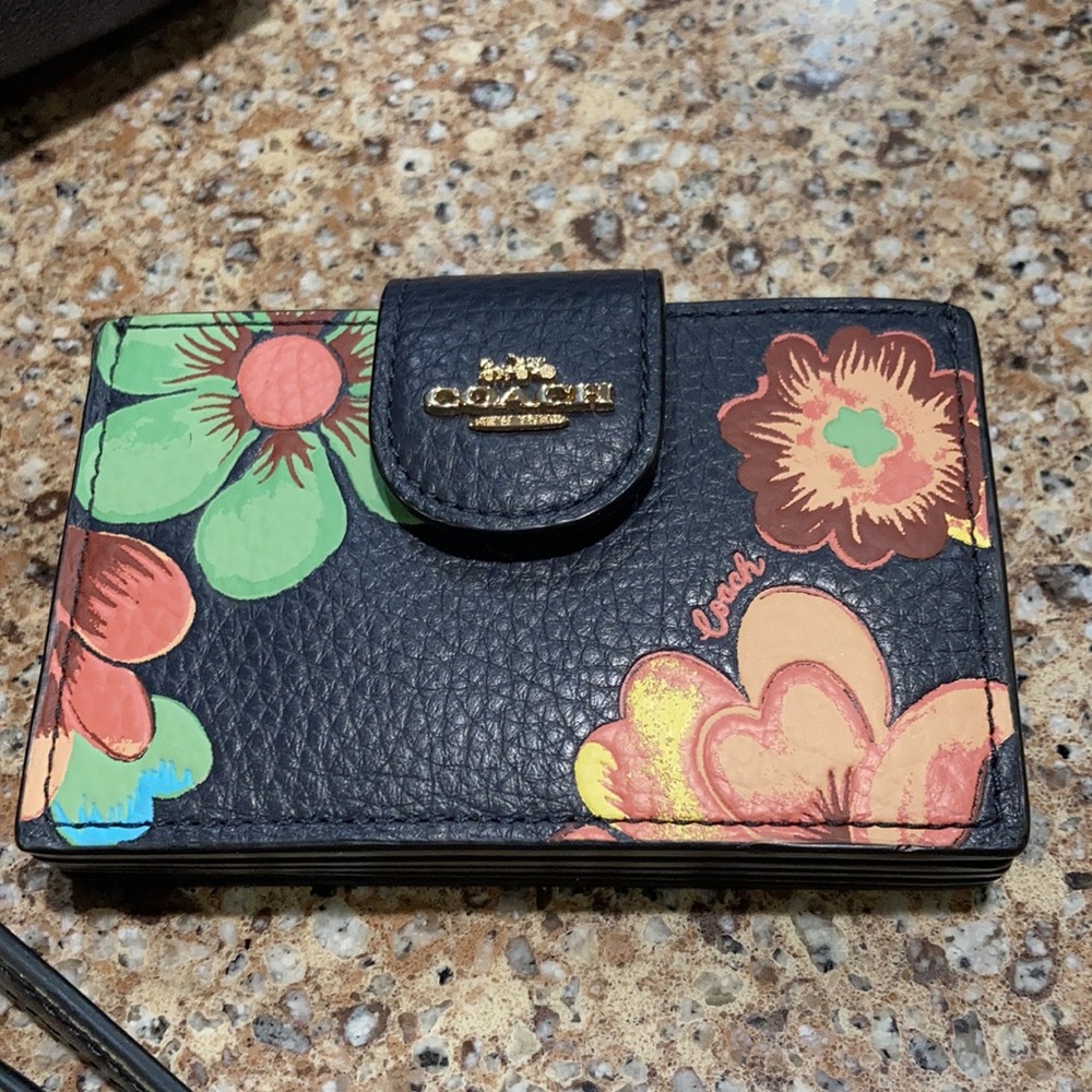 On sale🌺NWOT Authentic coach purse with matching card holder - Picture 4 of 16